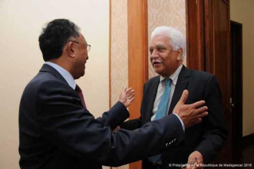 Le Secr&eacute;taire g&eacute;n&eacute;ral de la COI en visite &agrave; Madagascar