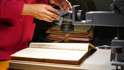 Madagascar: reportage au c&oelig;ur des archives royales de la Grande Ile