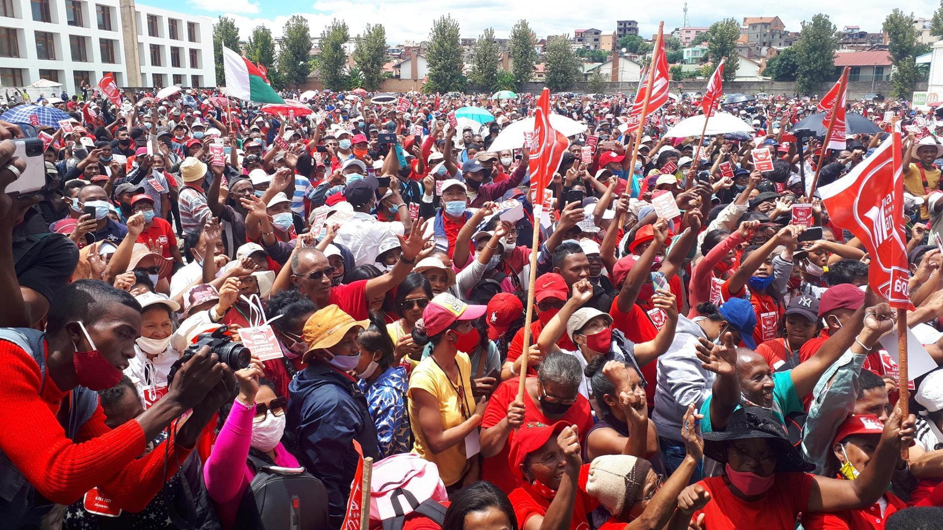 VIDEO Madagascar Politique : Franc succ&egrave;s des Miaramanonja